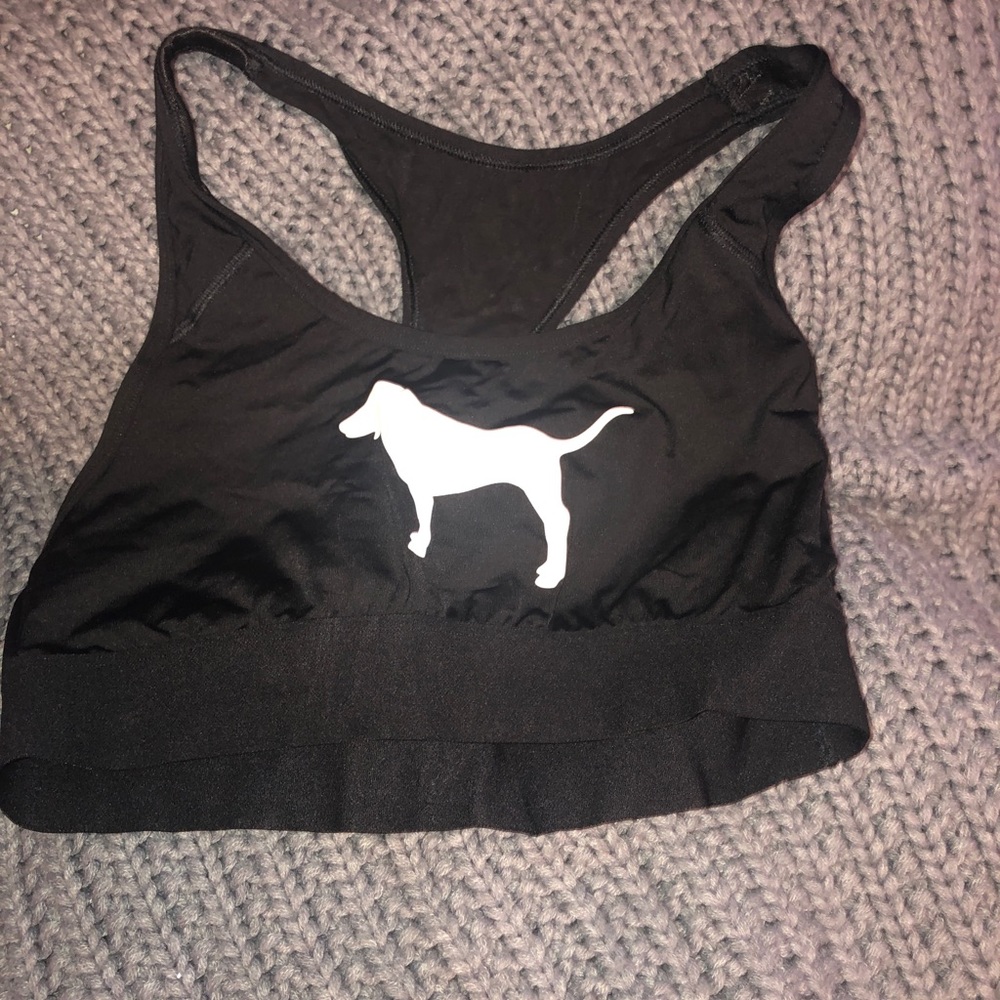 sports bra